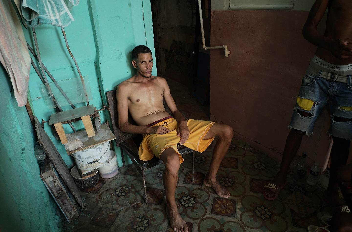 Cuba Friend Alone