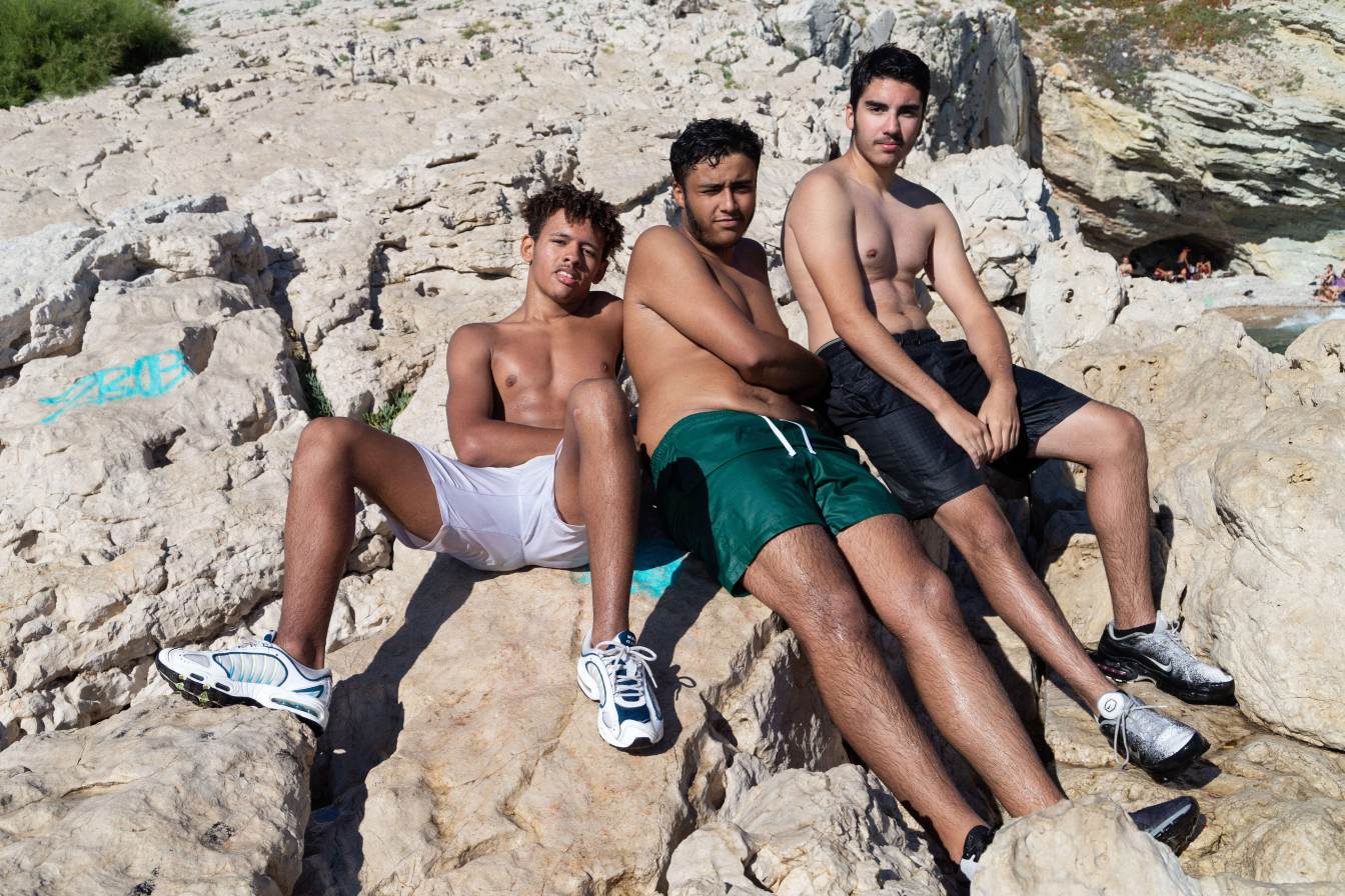 13_portraits_corniche_kennedy_photographer_giovanni_di_stefano_marseille_paris_doing_bird_magazine_.jpg